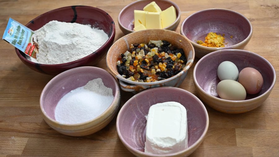 Zutaten für Christstollen